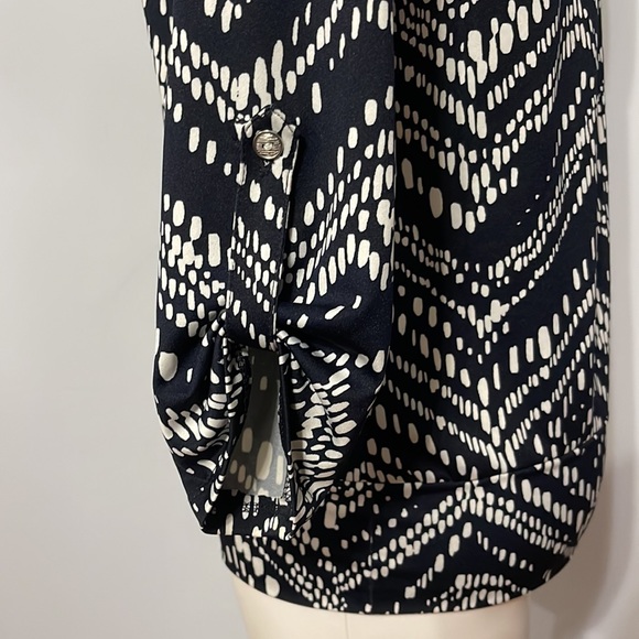 Navy blue blouse chevron dots, size small - Picture 6 of 8